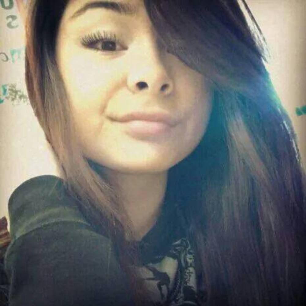 Meet your Posher, Kiana